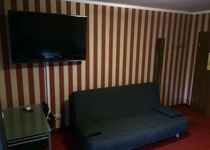 Bed & Breakfast Villa Ventana Poznan City Free Parking Sniadanie W Cenie 3*